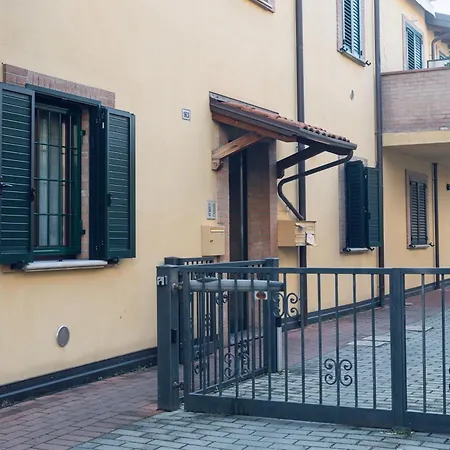 Loft - Comfort - 10m Piazza Maggiore Апартаменты *
