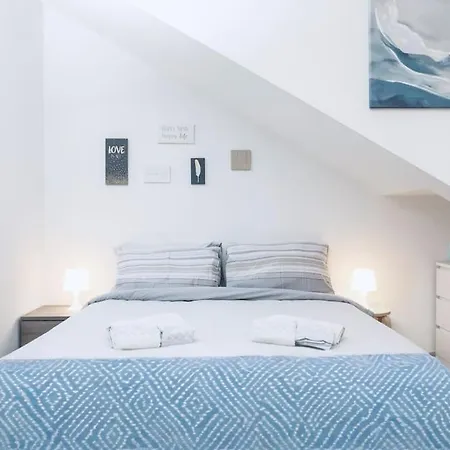 Loft - Comfort - 10m Piazza Maggiore Διαμέρισμα *